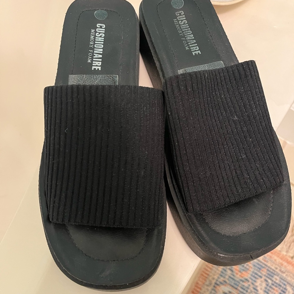 ❗️SOLD❗️ Women's Black Slide Sandals